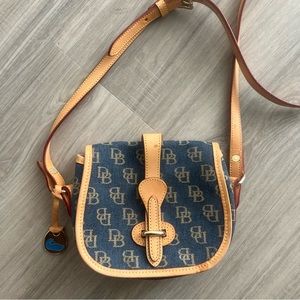 Dooney & Bourke crossbody bag